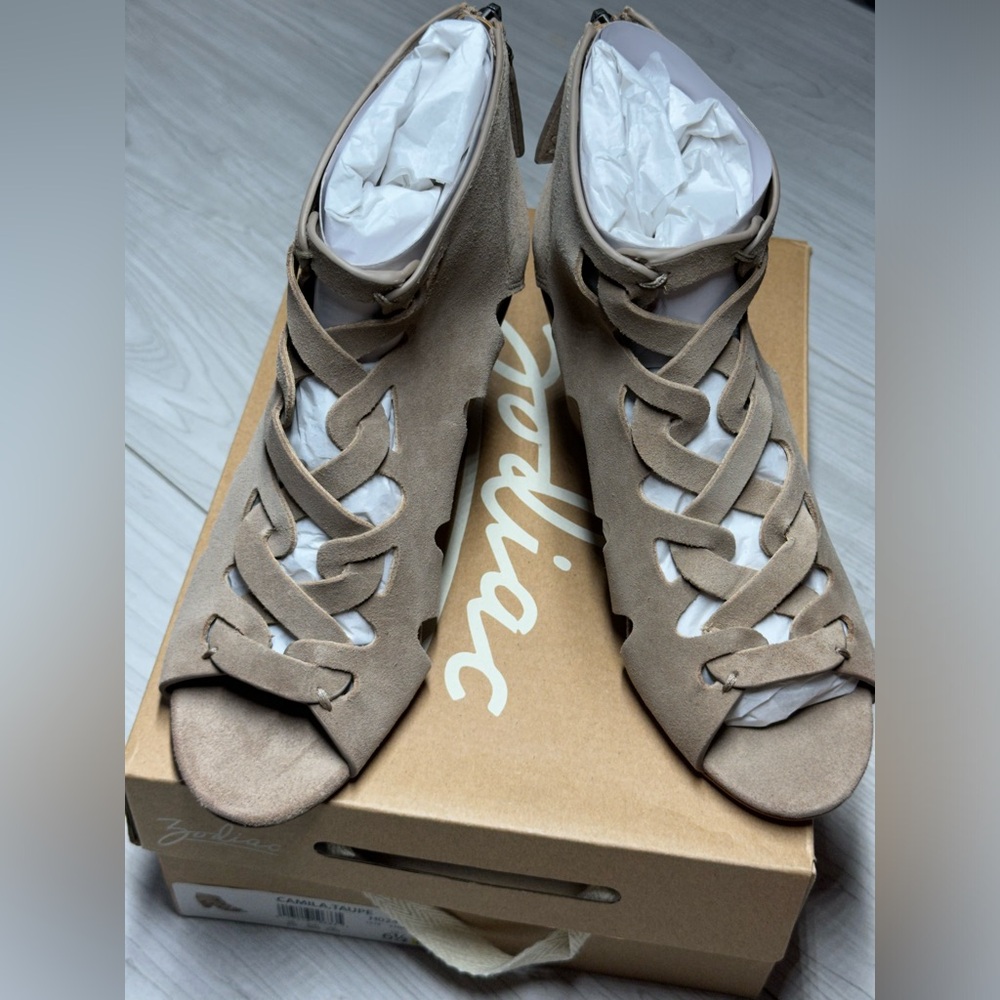 Women’s suede shoes